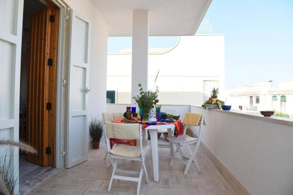 La Terrazza Di Alcino Apartman Torre Canne Kültér fotó